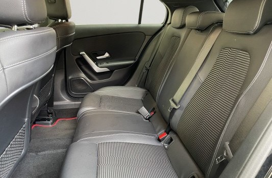MERCEDES-BENZ A 200 Progressive