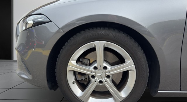 MERCEDES-BENZ A 220 Progressive 7G-DCT 4Matic
