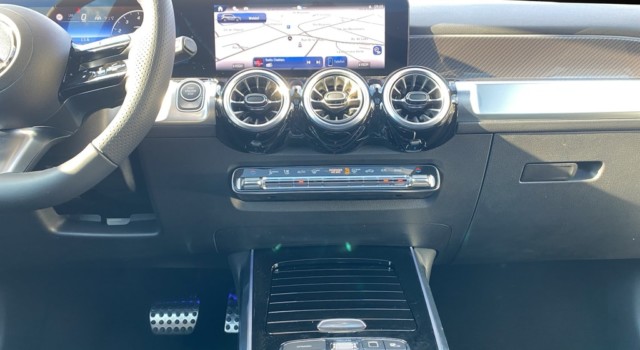 MERCEDES-BENZ GLB 220 4Matic 8G-Tronic
