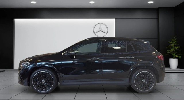 MERCEDES-BENZ GLA 220 4Matic 8G-DCT