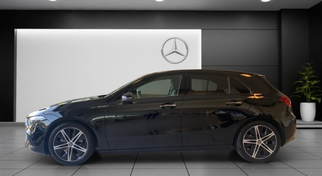 MERCEDES-BENZ A 200 Night Star 7G-DCT