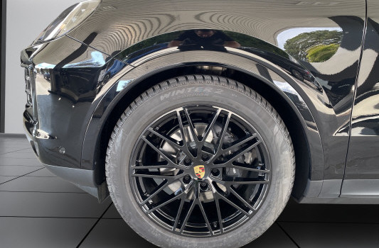PORSCHE CAYENNE Tiptronic