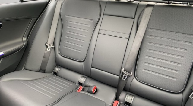 MERCEDES-BENZ C 220 d 4 Matic Swiss Star