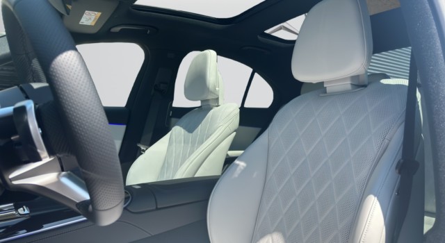 MERCEDES-BENZ E 400 e 4Matic 9G-Tronic