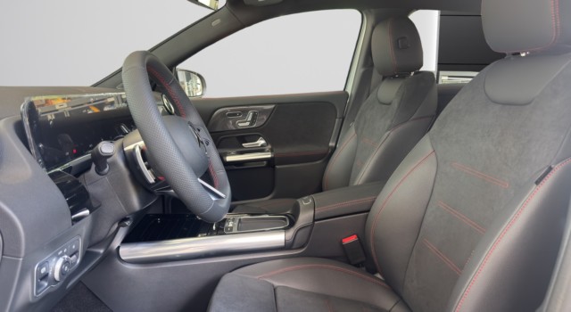 MERCEDES-BENZ GLA 250 e EQ Star 8G-DCT