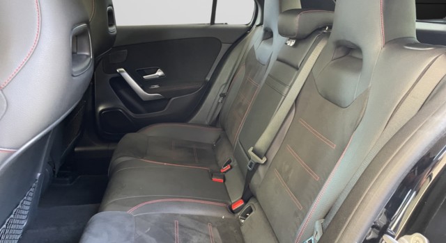 MERCEDES-BENZ A 200 AMG Line 7G-DCT