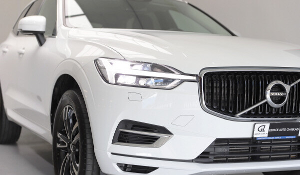 VOLVO XC60 T8 eAWD Momentum