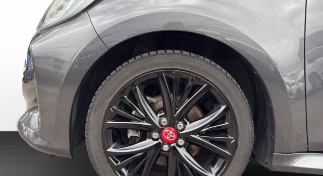 TOYOTA YARIS 1.5 Pop e-CVT Pop
