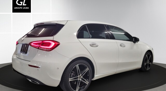MERCEDES-BENZ A 180 Night Star 7G-DCT