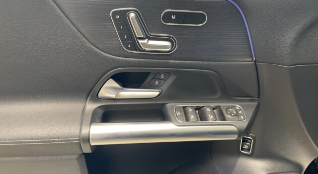 MERCEDES-BENZ GLA 200 d 4Matic Progressive 8G-DCT