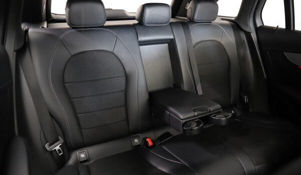 MERCEDES-BENZ GLC 200 AMG Line 4Matic 9G-Tronic