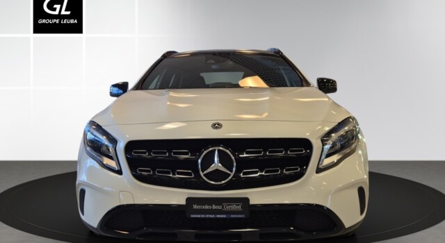 MERCEDES-BENZ GLA 200 Night Star