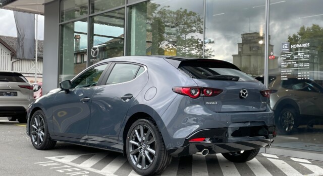MAZDA 3 Hatchback SKYACTIV-G M Hybrid 140 Centre Line Automat