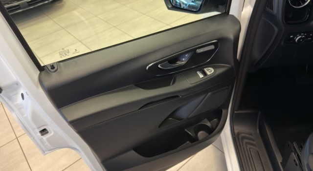 MERCEDES-BENZ VITO 116 CDI Select Tourer 4Matic 9G-Tronic