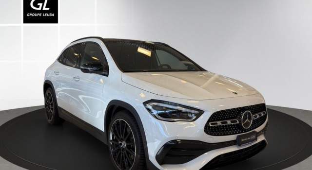 MERCEDES-BENZ GLA 250 AMG Line 4Matic