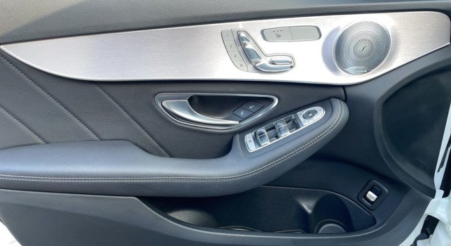 MERCEDES-BENZ C 200 4Matic AMG Line 9G-Tronic