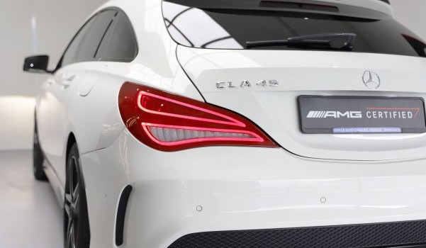 MERCEDES-BENZ CLA 45 AMG 4Matic