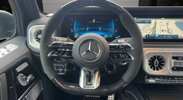 MERCEDES-BENZ G 63 AMG 9G-Tronic