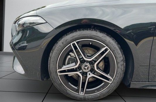 MERCEDES-BENZ A 220 4Matic 8G-DCT