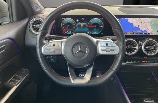 MERCEDES-BENZ EQB 350 AMG Line 4Matic