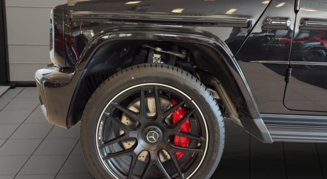 MERCEDES-BENZ G 63 AMG 9G-Tronic