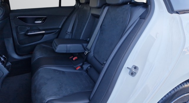 MERCEDES-BENZ C 200 T 4 Matic