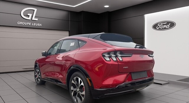 FORD MUSTANG MACH-E Premium AWD 91 kWh