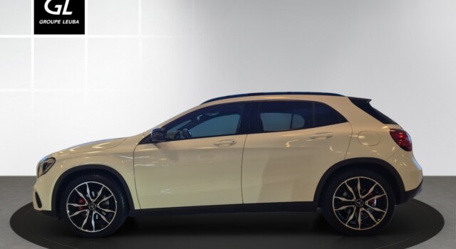 MERCEDES-BENZ GLA 200 Night Star