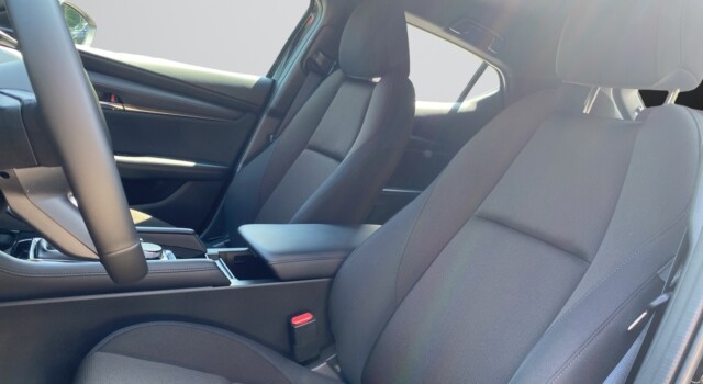 MAZDA 3 Hatchback SKYACTIV-G M Hybrid 140 Centre Line Automat