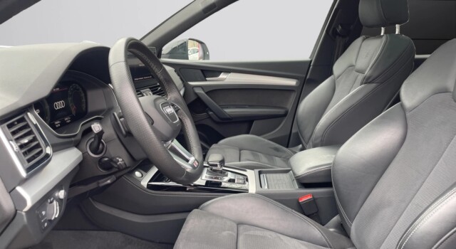 AUDI Q5 40 TDI Black Edition quattro S-tronic