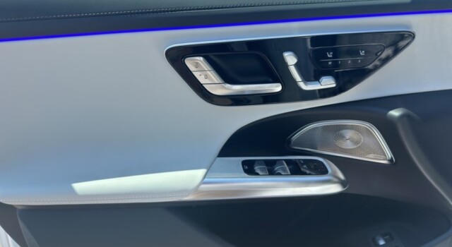 MERCEDES-BENZ E 400 e 4Matic 9G-Tronic