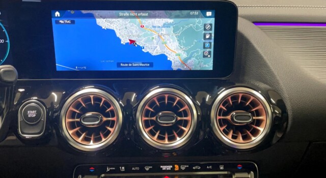 MERCEDES-BENZ EQA 250 édition 1