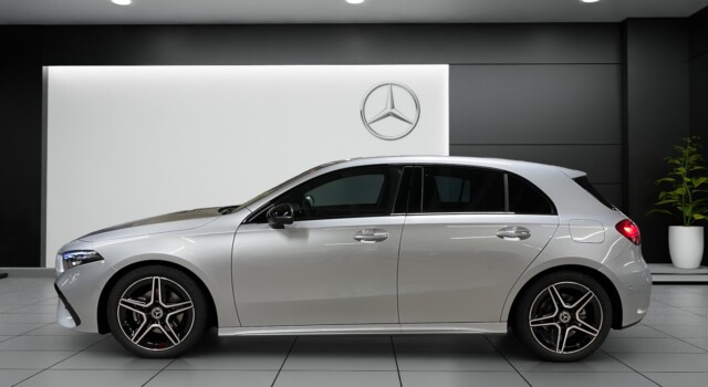 MERCEDES-BENZ A 200 Night Star 7G-DCT