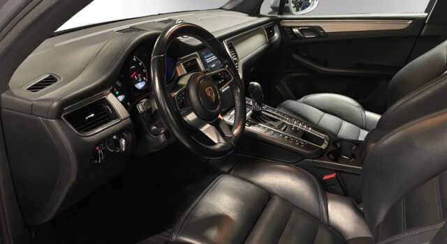 PORSCHE MACAN Turbo Performance