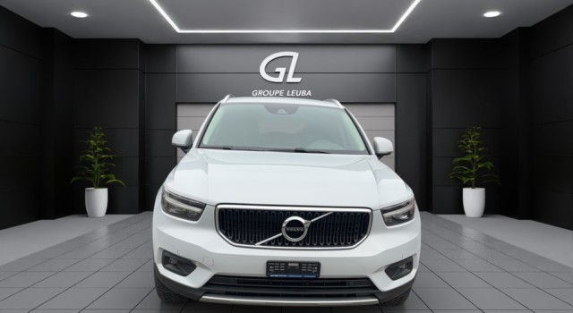 VOLVO XC40 T2 Momentum Light Geartronic