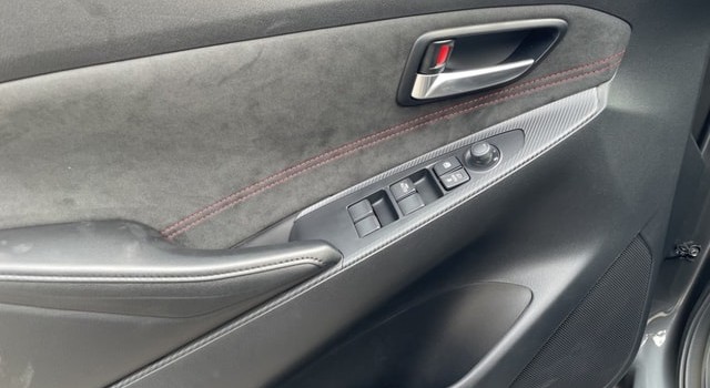 MAZDA 2 SKYACTIV-G 90 Homura Aka Automat