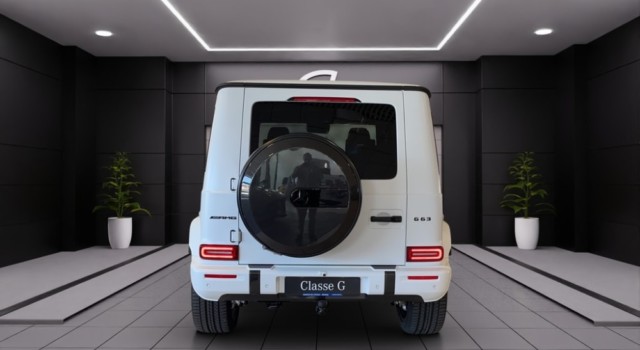 MERCEDES-BENZ G 63 AMG 9G-Tronic