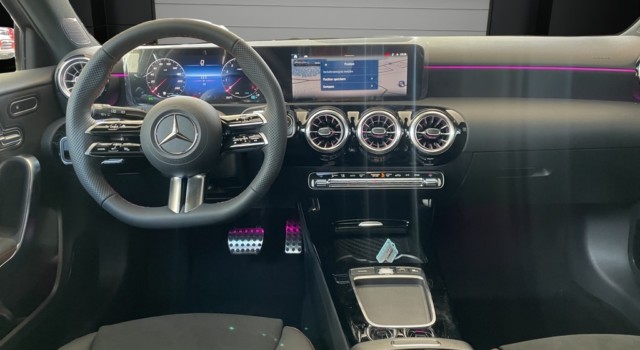 MERCEDES-BENZ A 220 4Matic 8G-DCT