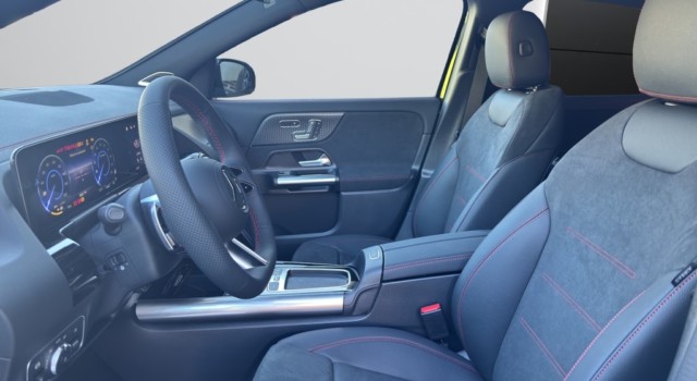 MERCEDES-BENZ EQA 350 66,5 kWh 4Matic Excellence