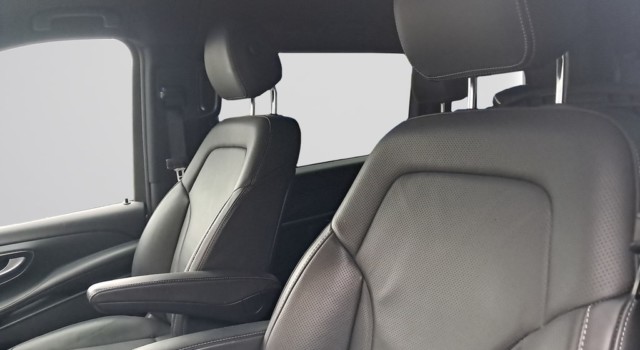 MERCEDES-BENZ V 300  d lang Swiss Edition 4Matic 9G-Tronic