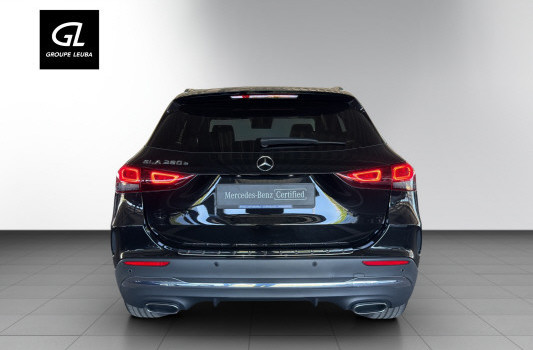 MERCEDES-BENZ GLA 250 e AMG Line 8G-DCT