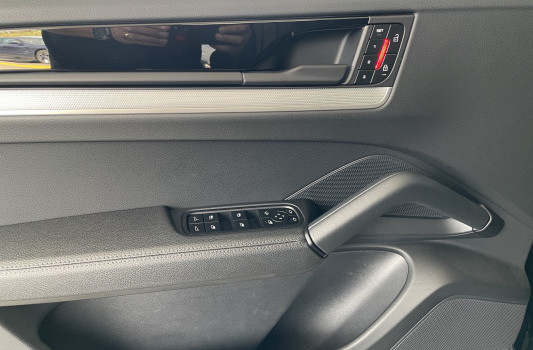 PORSCHE CAYENNE Tiptronic