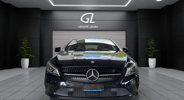 MERCEDES-BENZ CLA 200 Night Star 7G-DCT