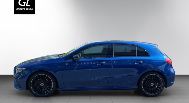 MERCEDES-BENZ A 200 Night Star 7G-DCT