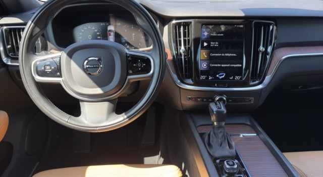 VOLVO V60 Cross Country D4 AWD