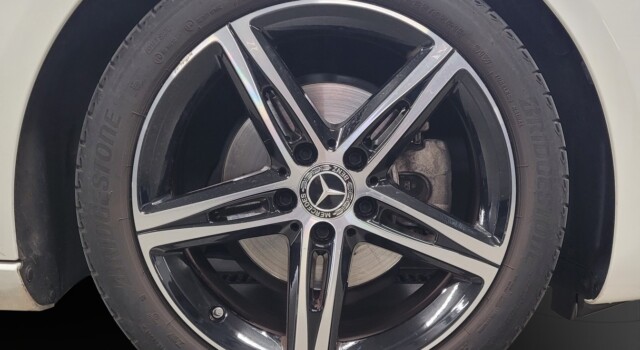 MERCEDES-BENZ A 180 Night Star 7G-DCT