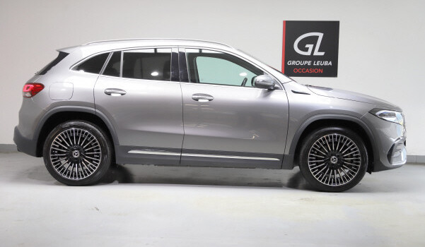 MERCEDES-BENZ EQA 250 AMG Line