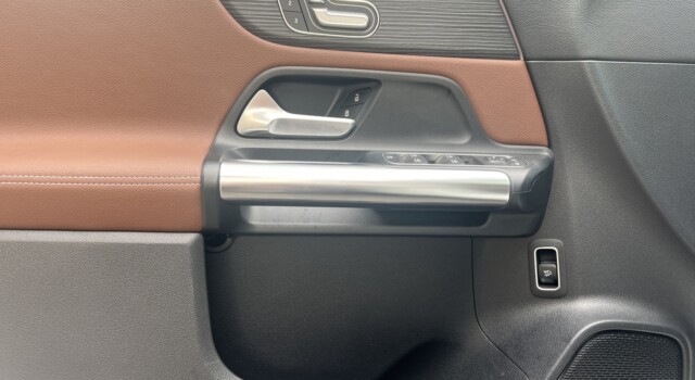 MERCEDES-BENZ GLA 35 AMG 4Matic 8G-Speedshift DCT