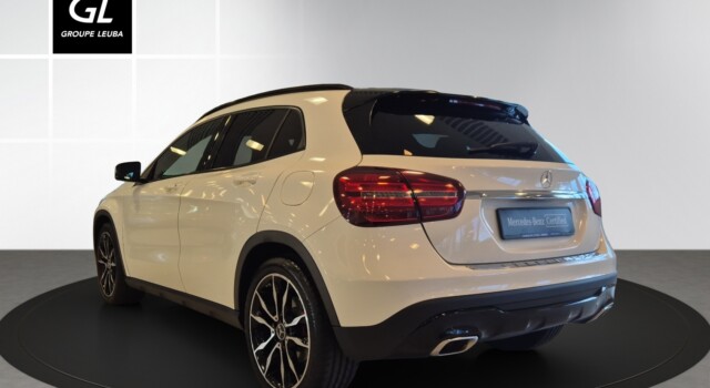 MERCEDES-BENZ GLA 200 Night Star