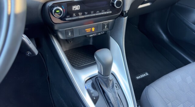 MAZDA 2 Hybrid Center-Line